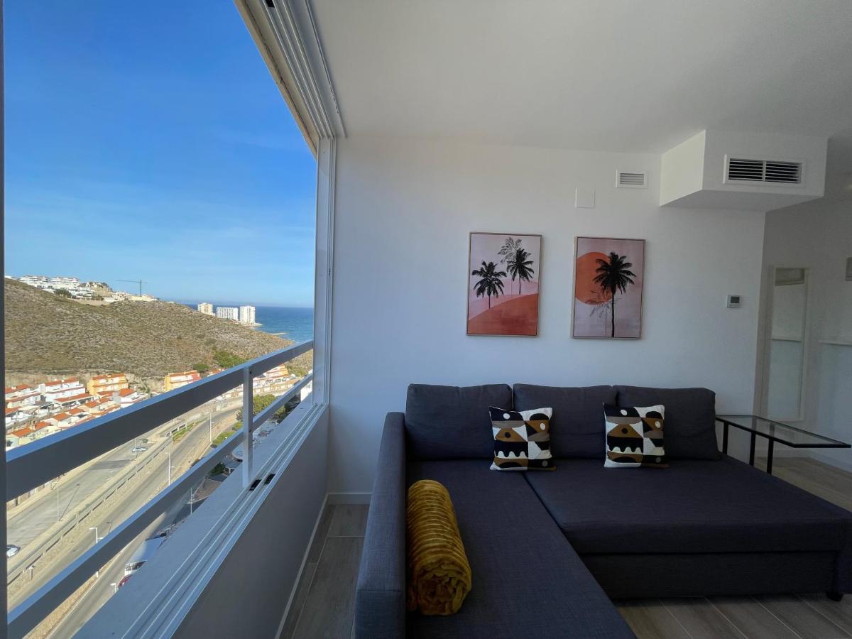 Nuevo, Primera Linea De Playa, Con Piscina Y Vistas Al Mar Apartment