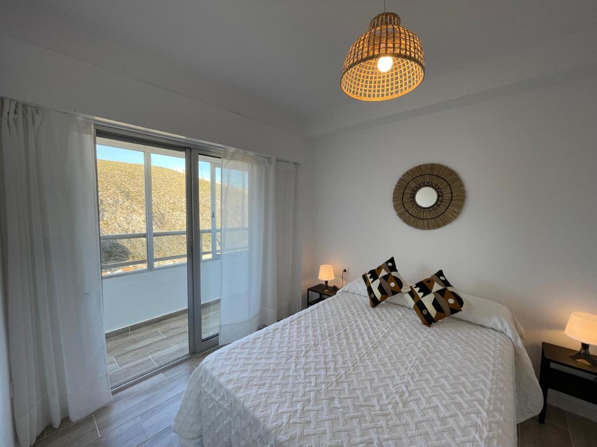 Apartment Nuevo, Primera Linea De Playa, Con Piscina Y Vistas Al Mar *